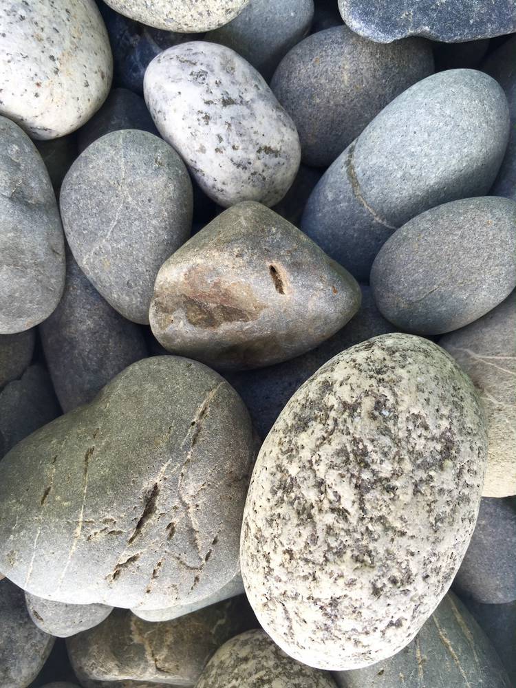 Omotu Pebble 20-40MM (PRICE IS PER 1/3M3) image 0